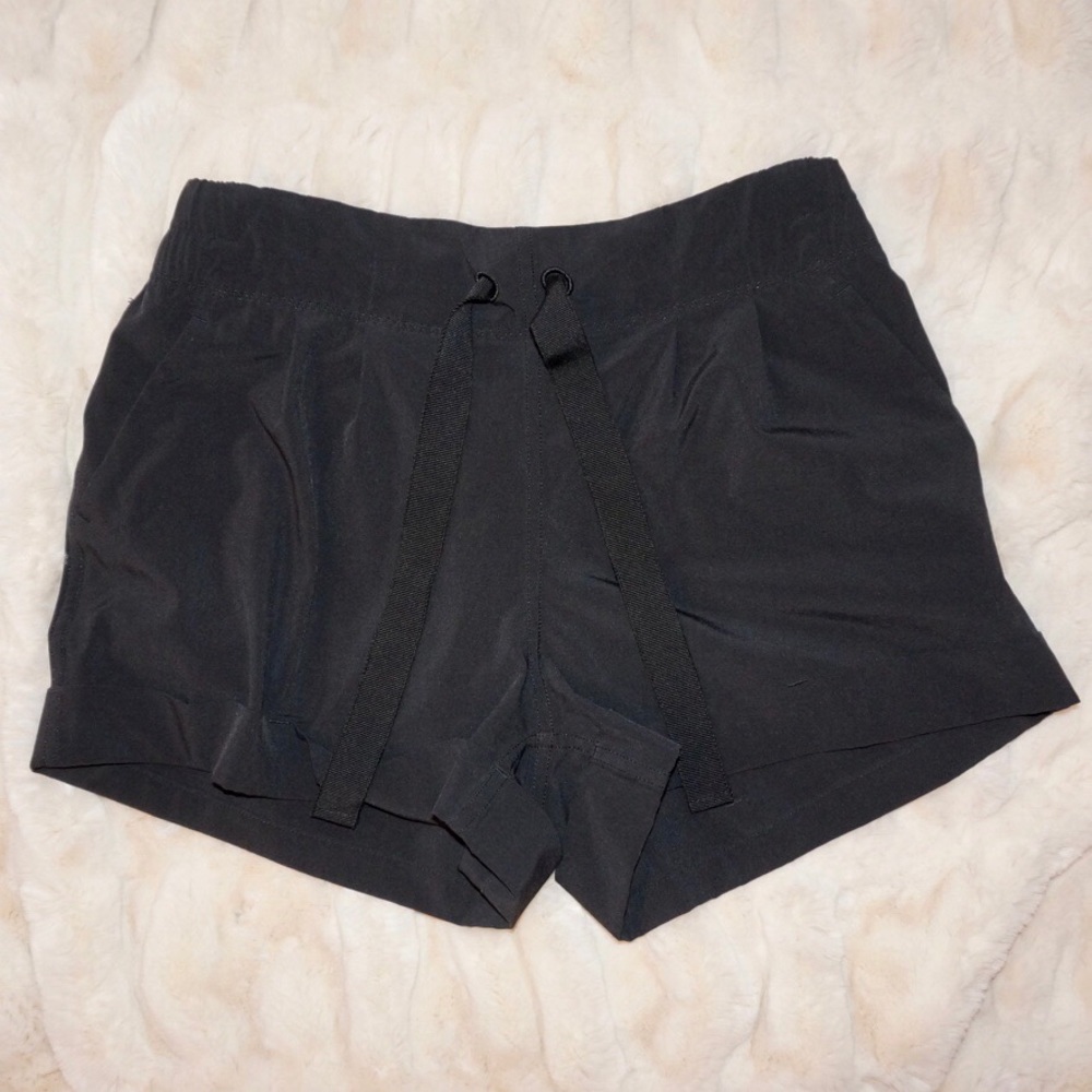 LuluLemon Black Dressy Spring Break Away Shorts